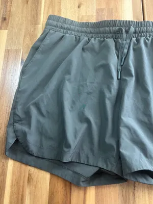Mondetta Performance Luxury Olive Green Athletic Shorts Women’s XL thumbnail 3