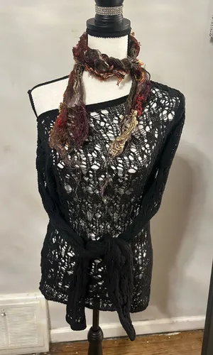 Black sheer sweater top Size M thumbnail 1