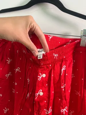 Aerie Off-Duty Satin Pajama Bottoms in Red Bow Size Medium Preppy Trendy thumbnail 6
