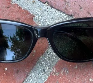 Vintage Black Oval Sunglasses thumbnail 2