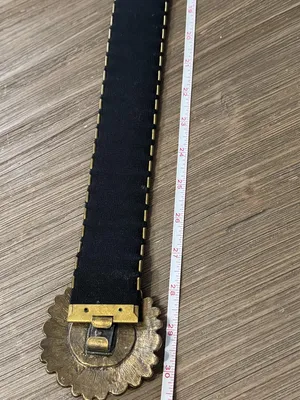 Vintage Cameo Stretch Belt in Antique Gold Tone thumbnail 5