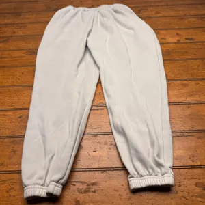 Fabletics Womens Light cream Fleece Lined Joggers Sweatpants Size L‎ Drawstring thumbnail 3
