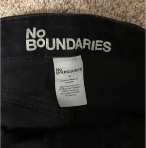 No Boundaries black jean shorts thumbnail 3