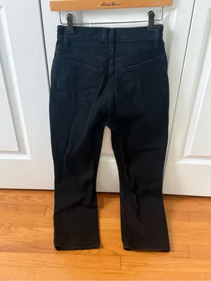 Abercrombie & Fitch Curve Love The 90s Straight Ultra High Rise Jeans in Black thumbnail 3