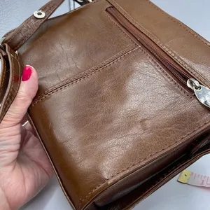 Vintage leather Ashwood crossbody satchel bag nut brown smooth leather. thumbnail 9