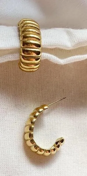 Gold Ribbed Hoop Earrings thumbnail 1