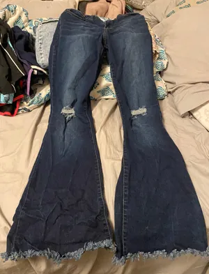 Boutique Bell Bottoms Size 8 thumbnail 2
