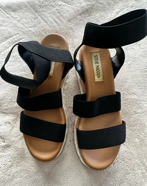 Black Steve Madden slip on sandals  thumbnail 1