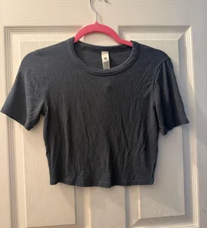 lululemon athletica Black Short Sleeve Crop Top thumbnail 1