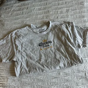 Corona T thumbnail 3