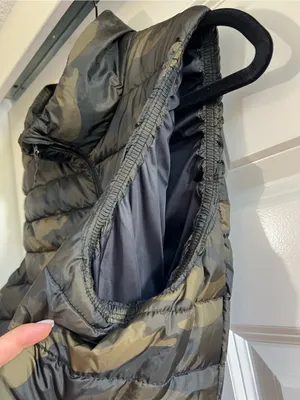 Old Navy Camouflage Puffer Vest thumbnail 4