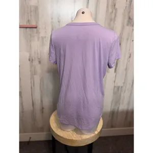 SO Lavender Purple Short Sleeve Crewneck T-Shirt Womens Size Large L Curved Hem thumbnail 4