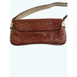 Kate Spade Baguette Shoulder Bag Coral & Gold Metallic Strap Party Clutch thumbnail 7