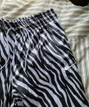Nike NWT  Zebra Print track pants thumbnail 2