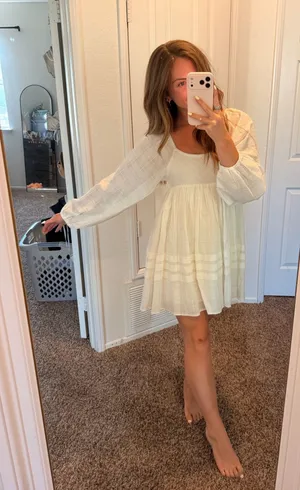 Carly Jean Los Angeles Dress thumbnail 1