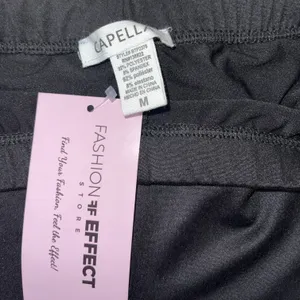Two Piece Set Black Size M thumbnail 4