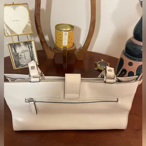 Vintage Y2K Guess White Shoulder Bag with Silver Details Satchel PU thumbnail 6