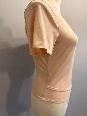 NEW Lululemon women's size 6 cream short sleeve top thumbnail 5