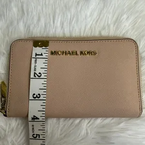 Michael Kors Zip Around Wallet thumbnail 8