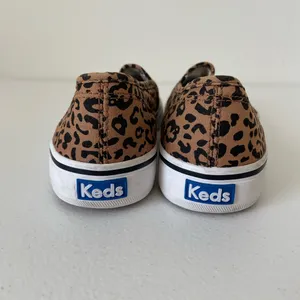 Keds women’s slip on print shoes‎ — size 7 thumbnail 4