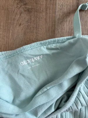 Old Navy Tank Top thumbnail 3