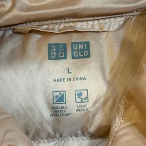 Uniqlo Ultra Light Down Vest Large Peach Pink Puffer Quilted Water Repellent thumbnail 5
