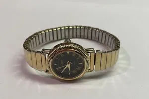Working - Woman’s Signed McGregor LMG 515 Gold Tone Stretchy Stretch Wrist Watch thumbnail 10