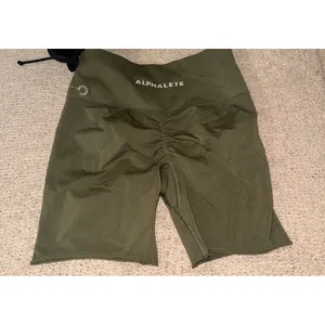 Alphalete green shorts thumbnail 3