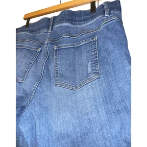 Spanx Medium Wash Pull On Jeans Women's 1X Stretch Distressed Straight Leg‎ thumbnail 6