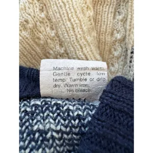 Vintage ‘90s KP Collection Ivory & Navy Fair Isle Pullover Unisex Sweater thumbnail 9