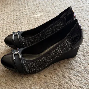 IMPO Women's Black Patent Dress Shoes with Silver Accents Size 9 thumbnail 6