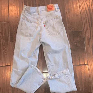 Levi’s rib cage straight ankle jeans size 27 thumbnail 6