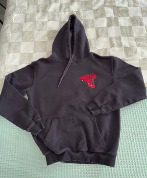 White‎ Fox "Don't Waste Time" Cherry Bomb charcoal hoodie S/M thumbnail 1
