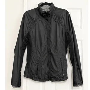 Lululemon Black Running Jacket Size 6 Full Zip Mesh Vent Thumbholes Athletic thumbnail 2