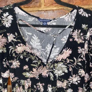 American Eagle Black Floral Long Tie Sleeve Strappy V-Neck Mini Dress Size XXS thumbnail 2