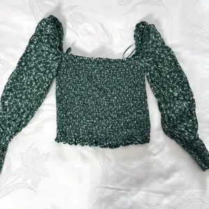 Reformation‎ Womens Size S Pinto Floral Top Green Ditsy Print Smocked Cropped thumbnail 10