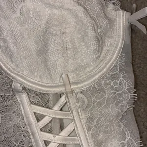 White Lace Corset Top Fits Womens Medium/Large thumbnail 3