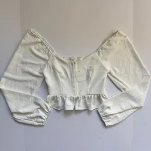 Altar'd State Women's White Off-Shoulder Top Size Small NWT thumbnail 2