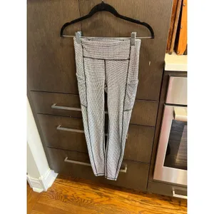 Lululemon Speed Up‎ Tights in the Teeny Tooth White Black pattern Womens 4 thumbnail 2