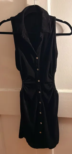 Collared Black Button thumbnail 1