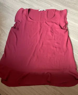 LOFT Raspberry Pink Flutter Sleeve Ruffle-Hem Blouse thumbnail 1