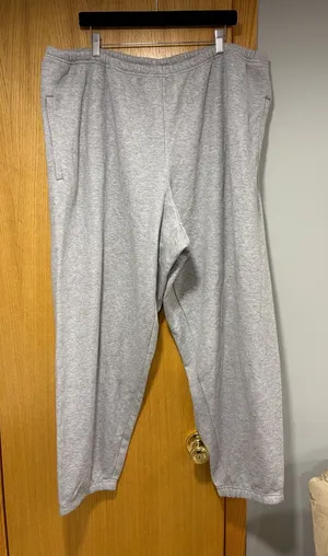 SKIMS Gray Sweatpants - Size 4X thumbnail 1