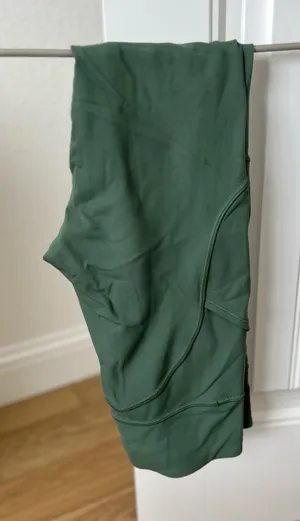Lululemon Leggings 25" thumbnail 3