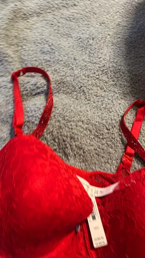 Victoria's Secret Bra thumbnail 4