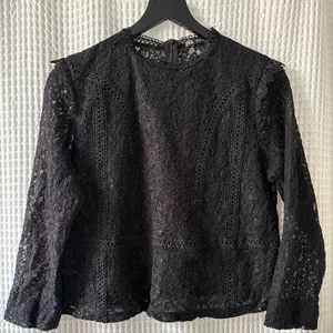 Zara women's large black slightly cropped lace blouse with sheer back goth thumbnail 1