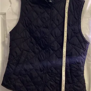 Gap Black Light Quilted Vest Size Small
Spring, Fall thumbnail 1