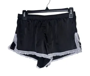 Black Lace thumbnail 1