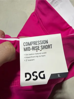 DSG NWTWomen’s Hot Pink compression mid-rise Shorts xl thumbnail 3