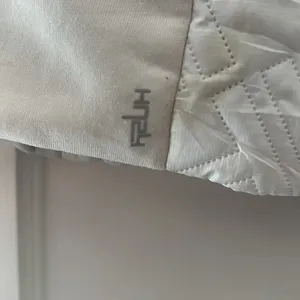 The North Face White Vest Size meduim thumbnail 7