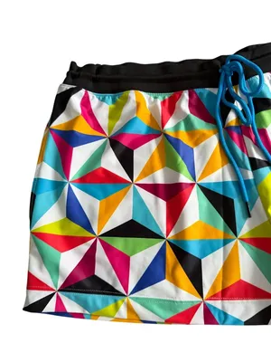 DISNEY Parks Women’s Epcot Multicolor Shorts Size XL thumbnail 4